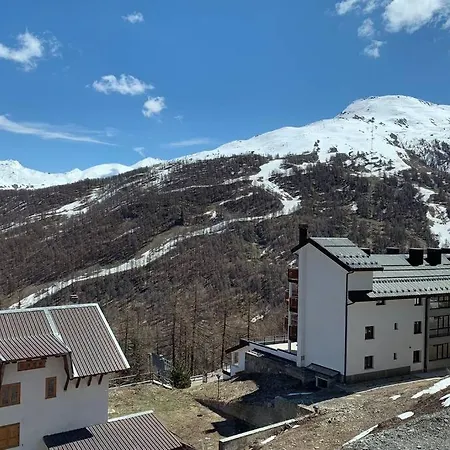 A 2 Minuti Dalle Piste Da Sci E Campo Da Golf.