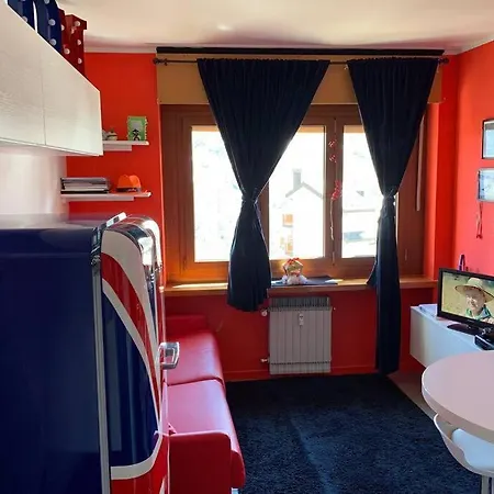 A 2 Minuti Dalle Piste Da Sci E Campo Da Golf. Apartamento