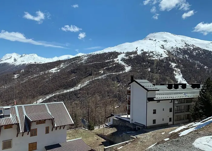 A 2 Minuti Dalle Piste Da Sci E Campo Da Golf.